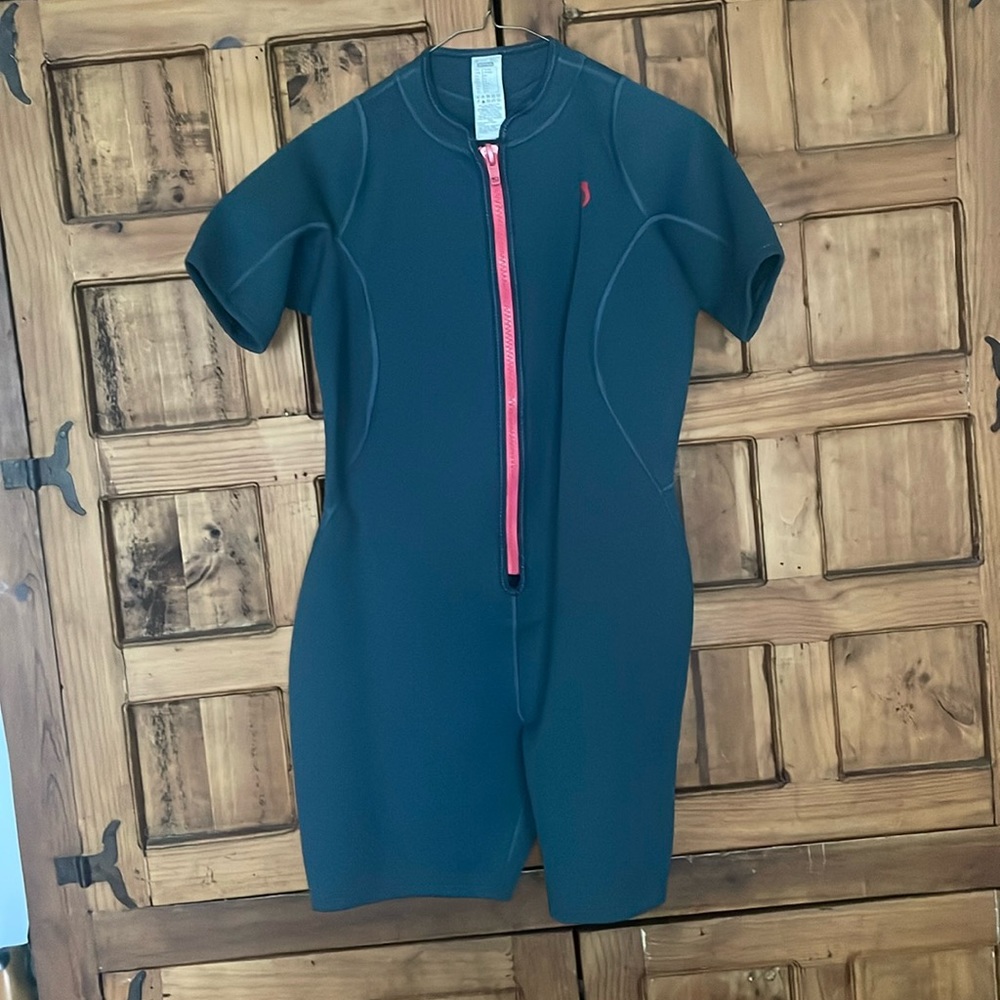 Womens 2XL Decathlon wetsuit